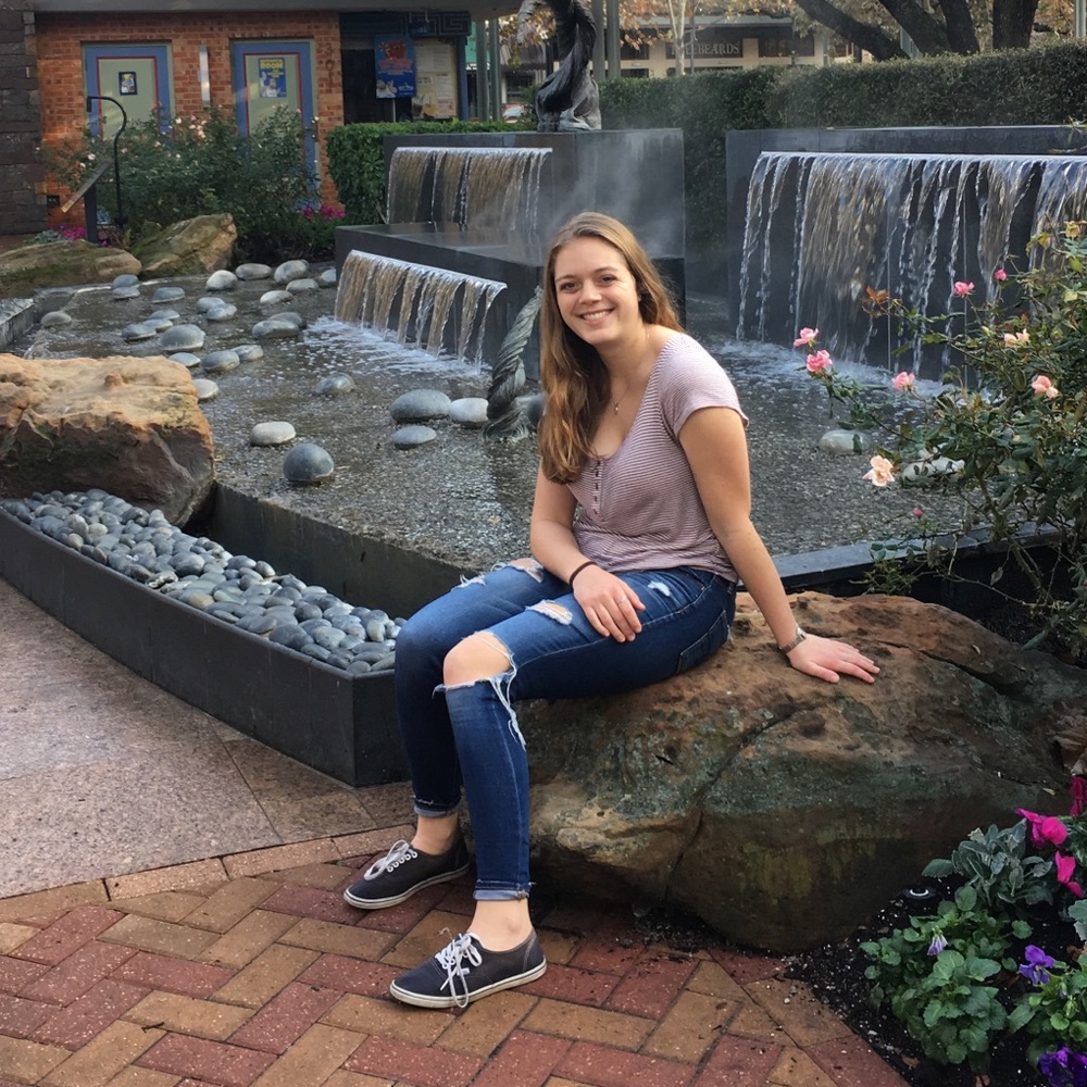 Meet your Posher, Jess